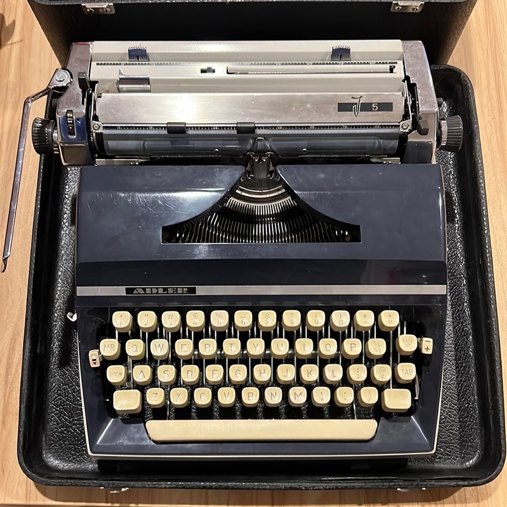 Vintage Adler 1973 J5 Typewriter with Case
